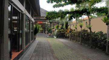 The Batu Belig Hotel&spa 2*